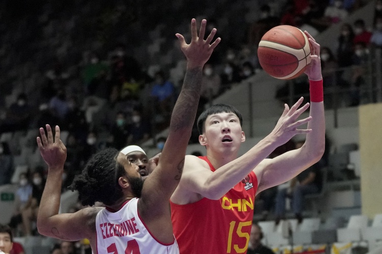周琦：为国出战是至高荣誉 目标是争取胜利&与乔帅建立默契