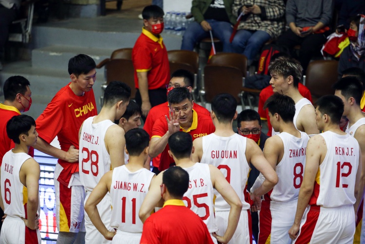 知情人：杜锋执教思路是上球要快 有别于以往“站着打球”的习惯