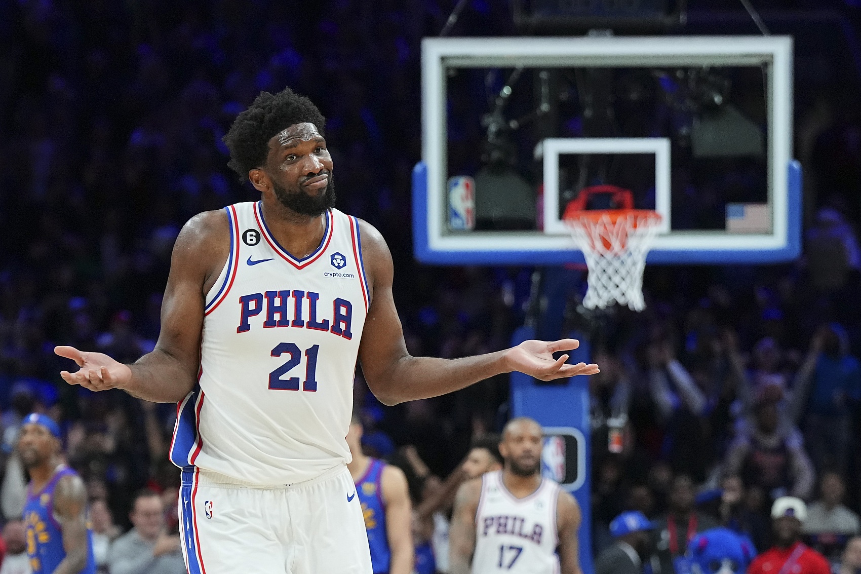 比肩乔丹！恩比德单场砍至少52分13板6助2帽 NBA历史二人