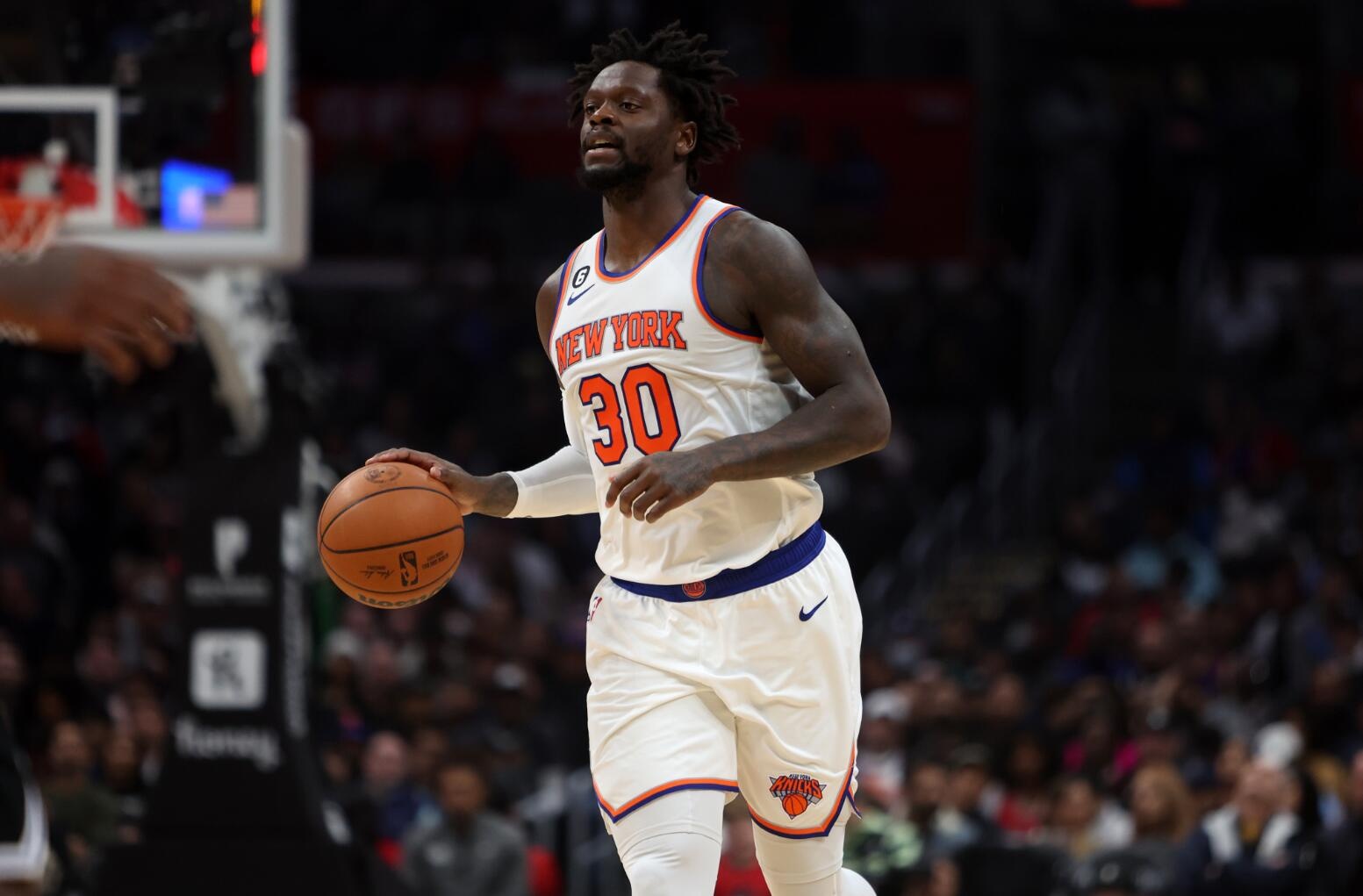 Woj：兰德尔的目标是在明天对阵骑士的G1复出 将在赛前决定