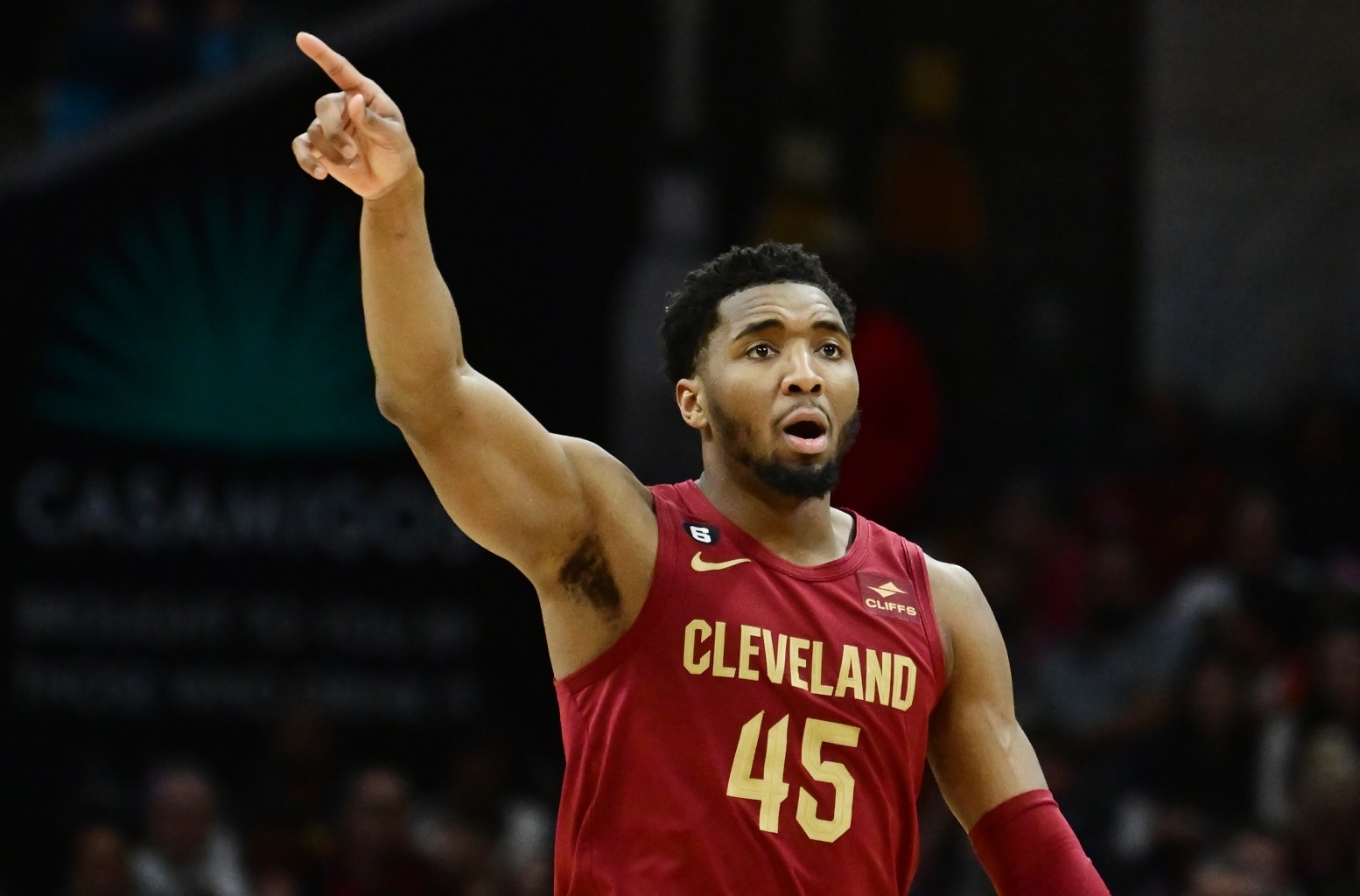 米切尔生涯季后赛前40场总得分为1143 排名NBA历史第7