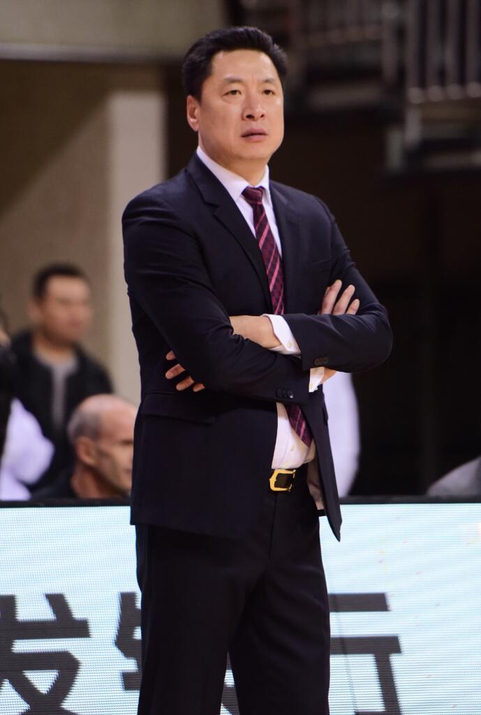 媒体人：消极比赛 是两家总经理和主教练就能决定的吗？