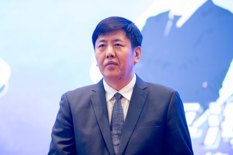 鲁媒晒投票结果：四成山东篮球迷看好“救火教练”丁伟