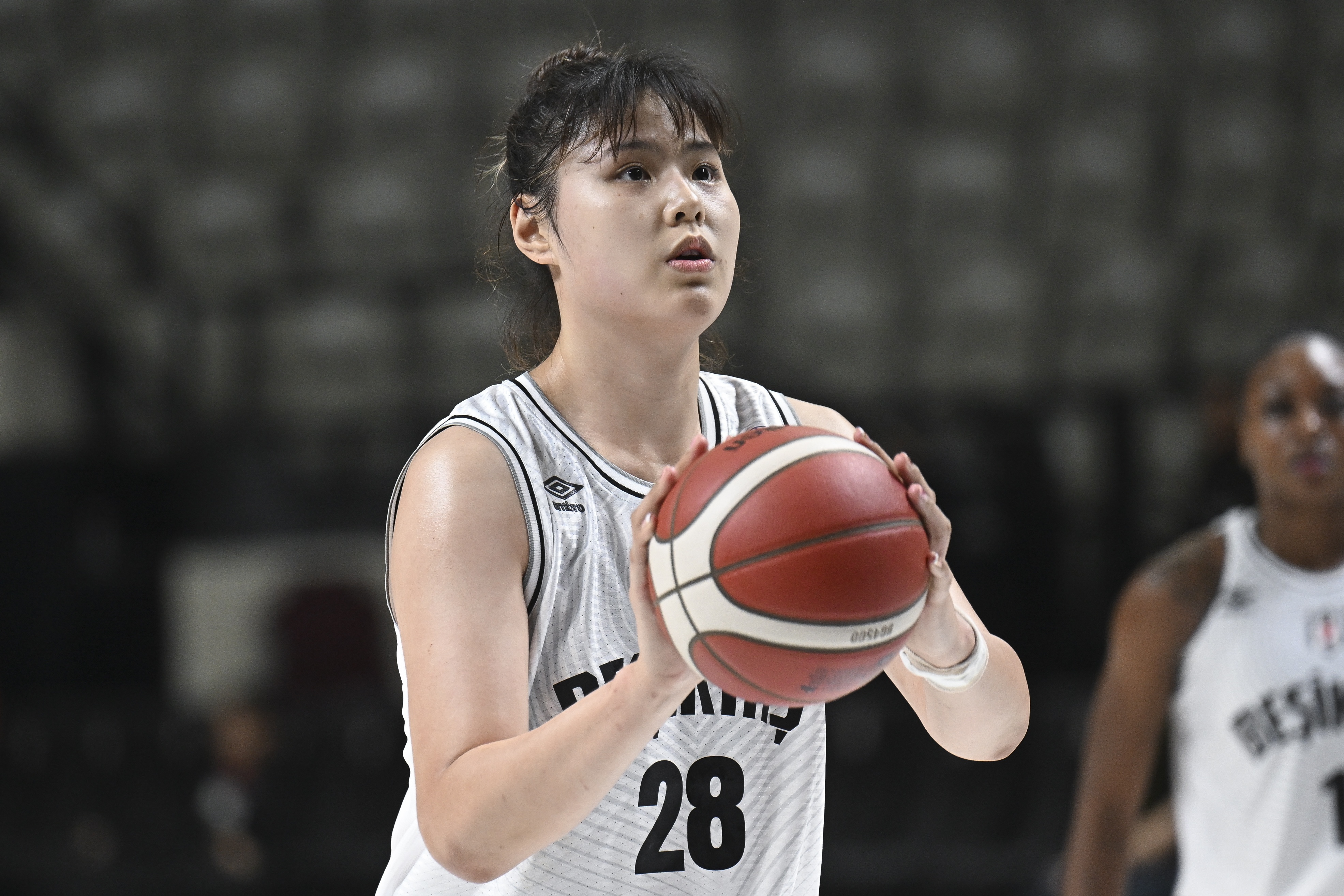 小宝给力李月汝进土超女篮最佳阵容场均18.5+10.9&前场板第1