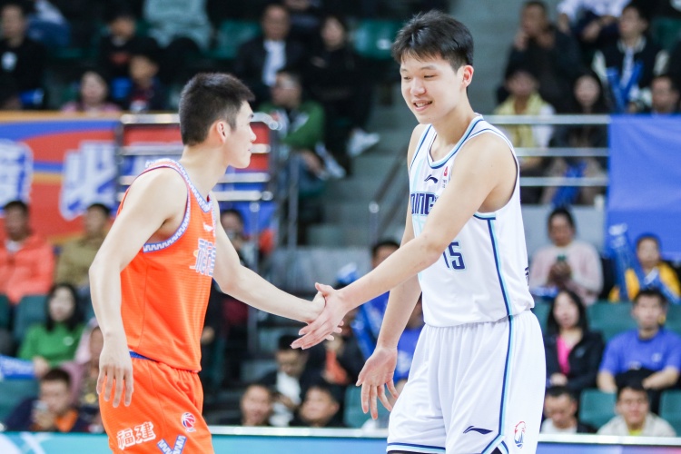 NBA球探观战！刘维伟：担心杨瀚森的心态变化很多好球员都被捧杀
