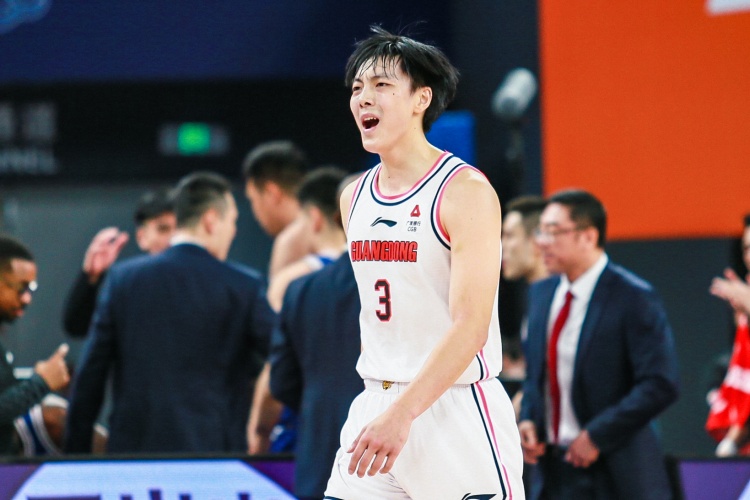 殳海：若今年全明星首发组成国家队班底是不是显得分外合理