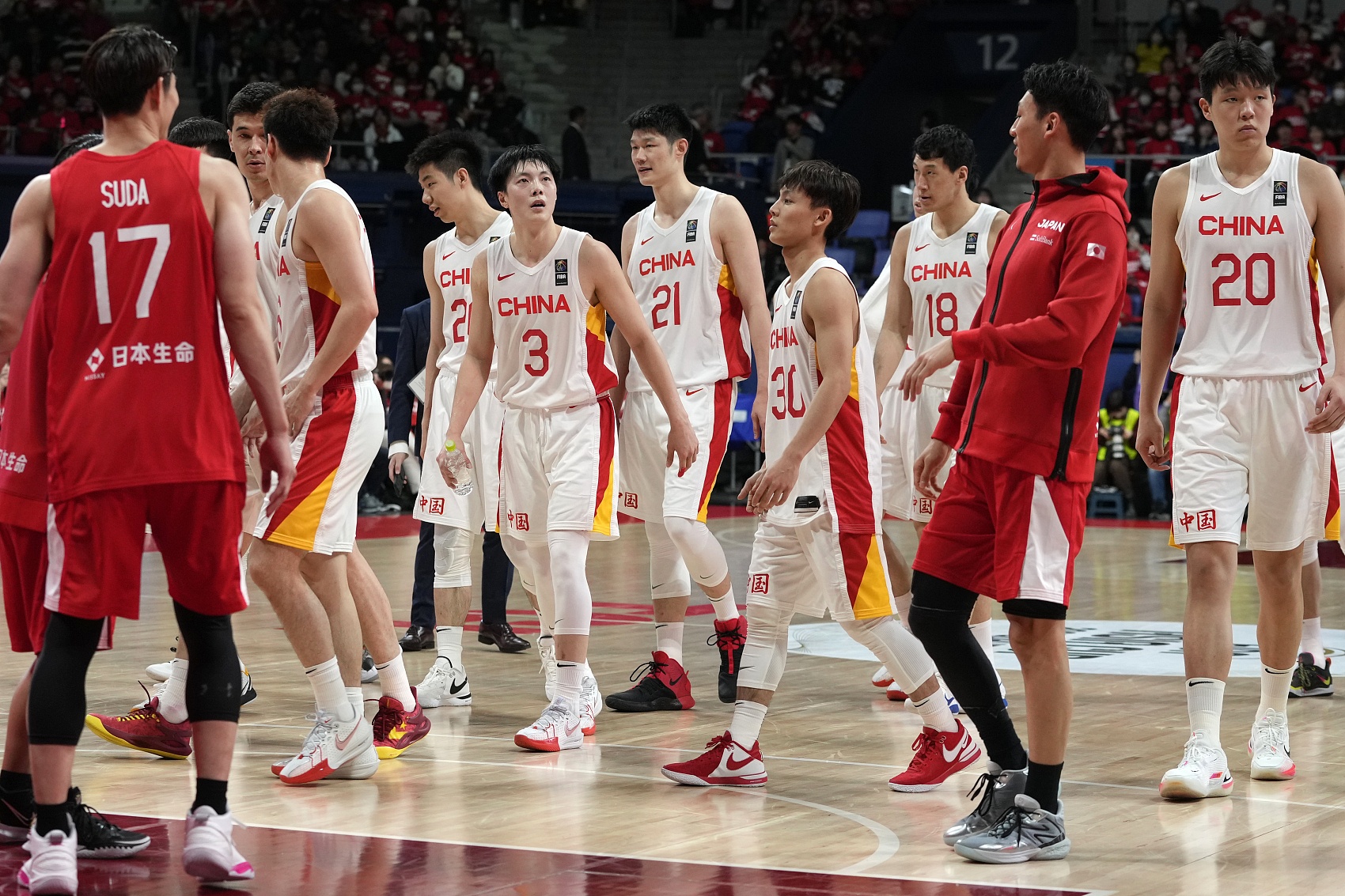 王健：日本男篮这两年迅速发展和中国男篮的陨落形成鲜明反差