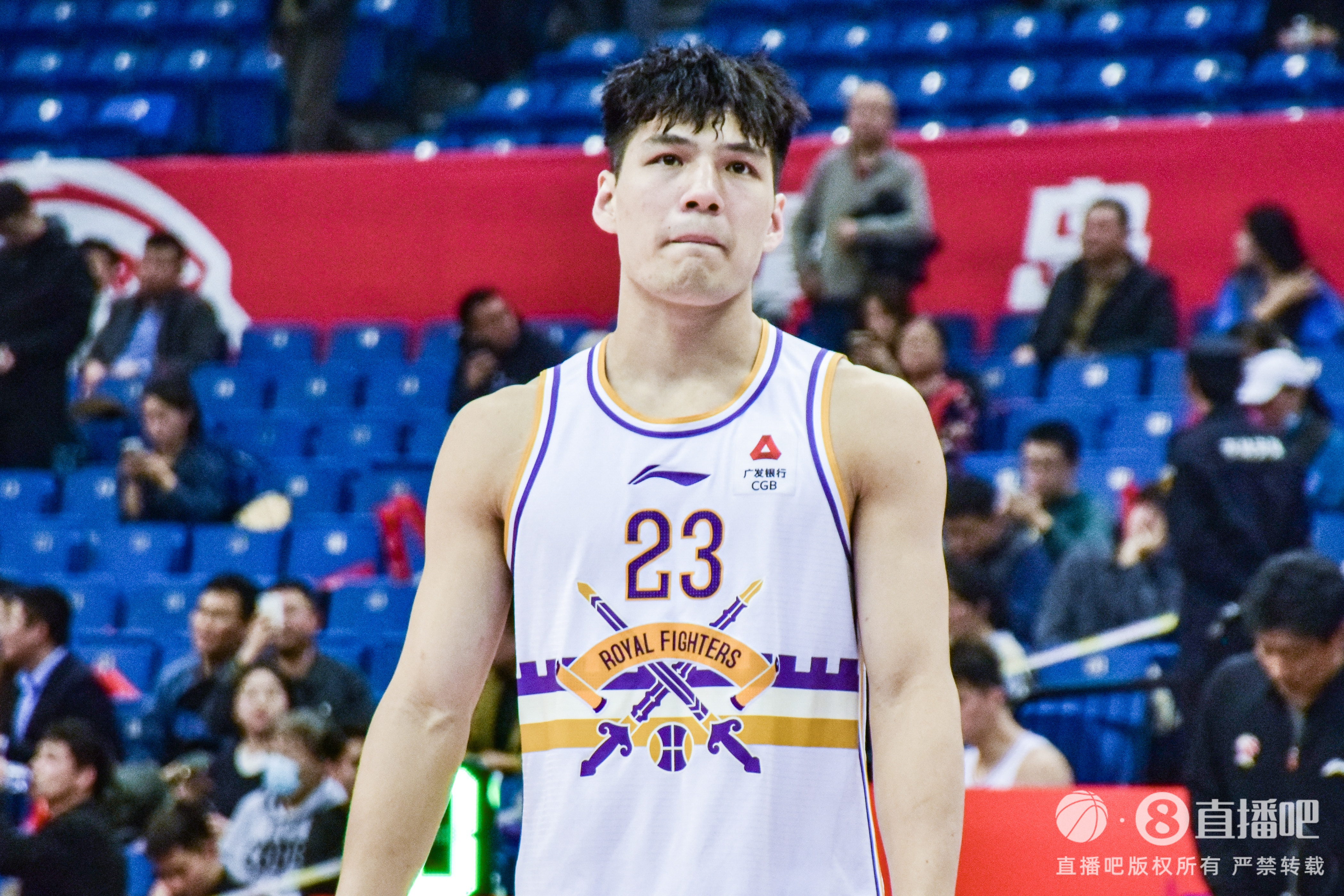 陈国豪新秀赛季季后赛单场至少砍30分9板是CBA本土球员第3人！