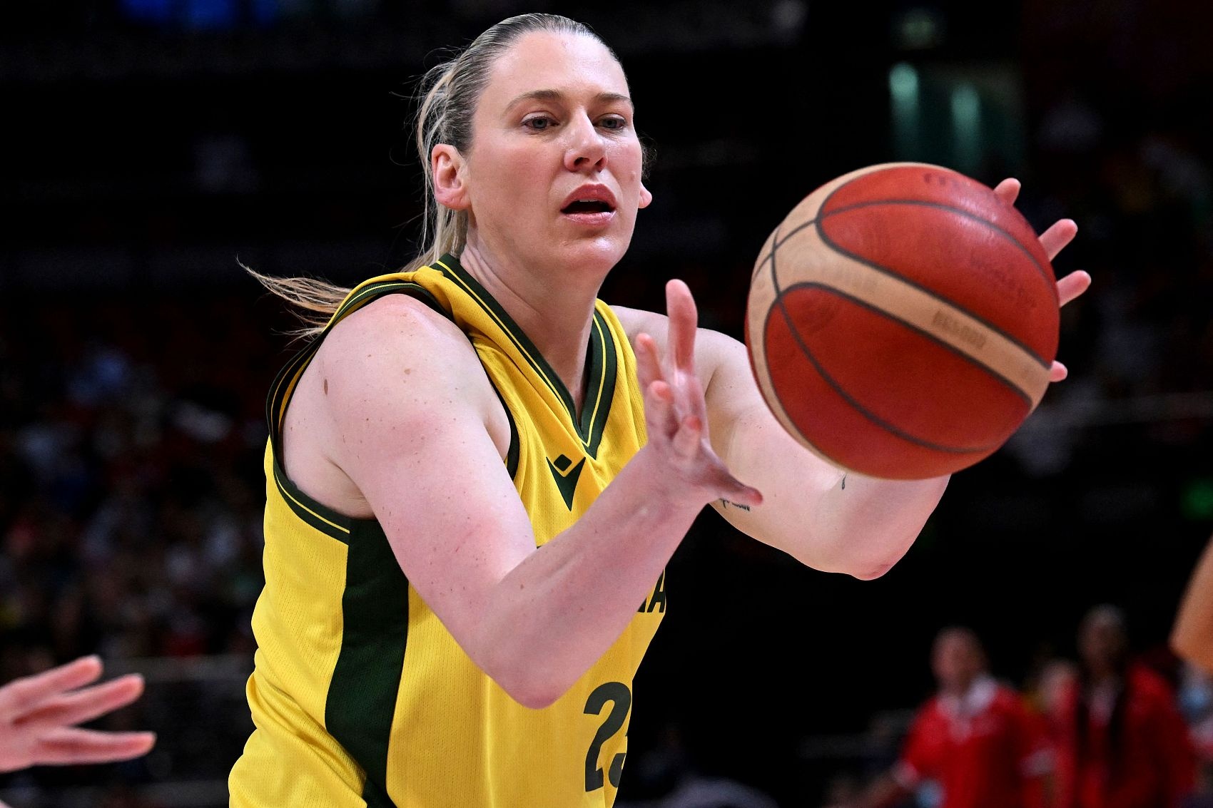 媒体人：这支澳洲女篮二队集训没多久而且打奥运入选不超5人