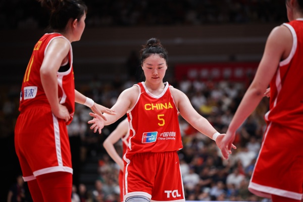 王兆丰：中国女篮被各队重点研究大部分主力的打法特点已是明牌