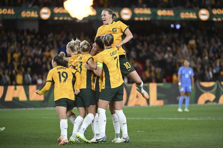 马德兴：澳大利亚将承办2026年女足亚洲杯首届女足亚冠8月启动