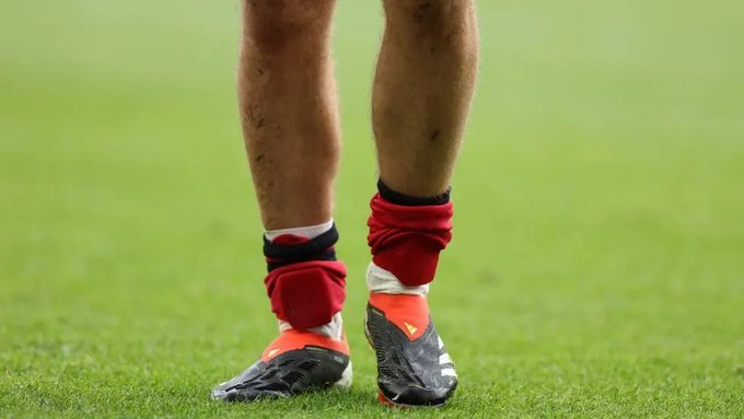 格拉利什咋办英国业余俱乐部禁止使用较小的护腿板