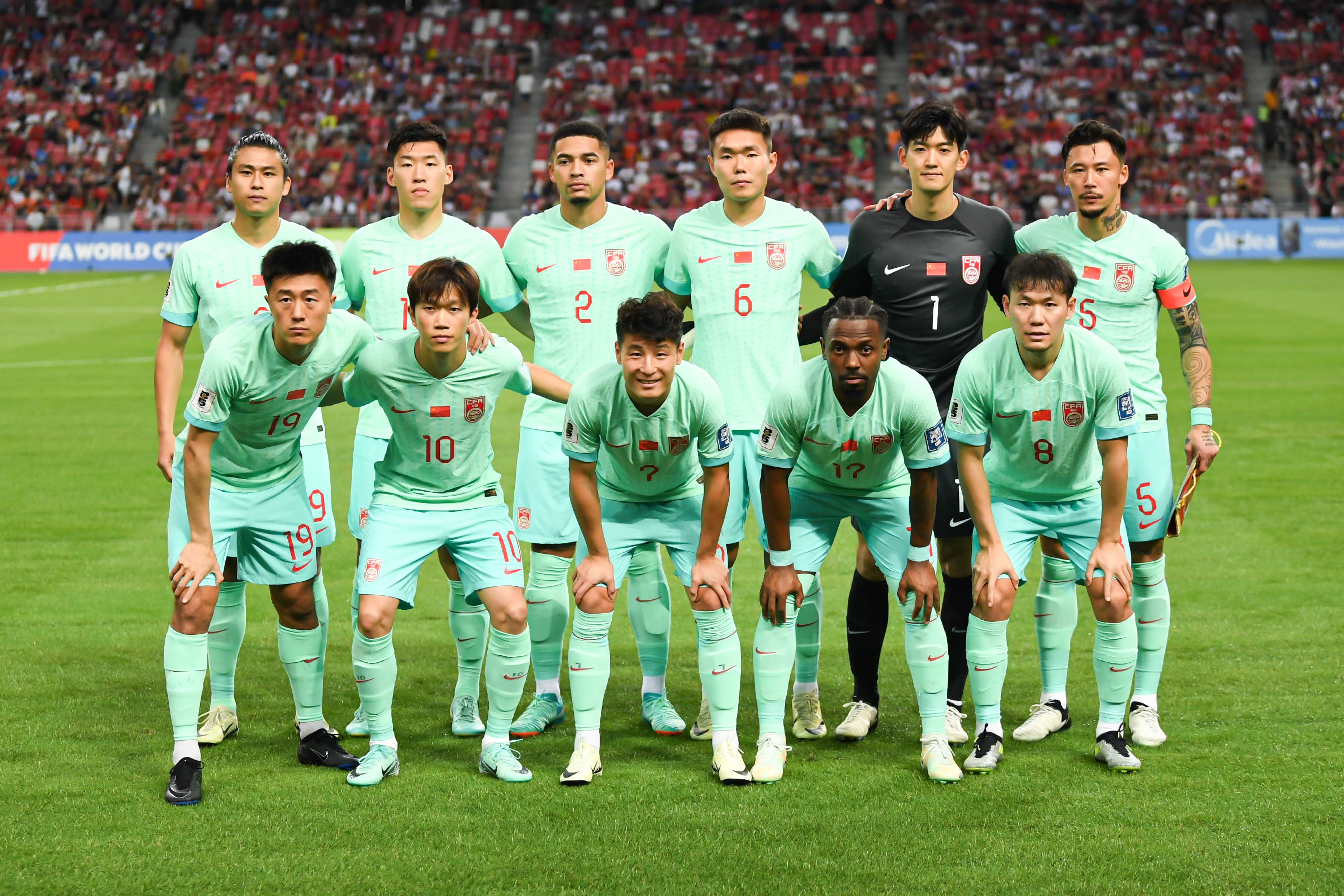 为感谢球迷热爱与支持，国足将于6月2日在沈阳举办球迷见面会