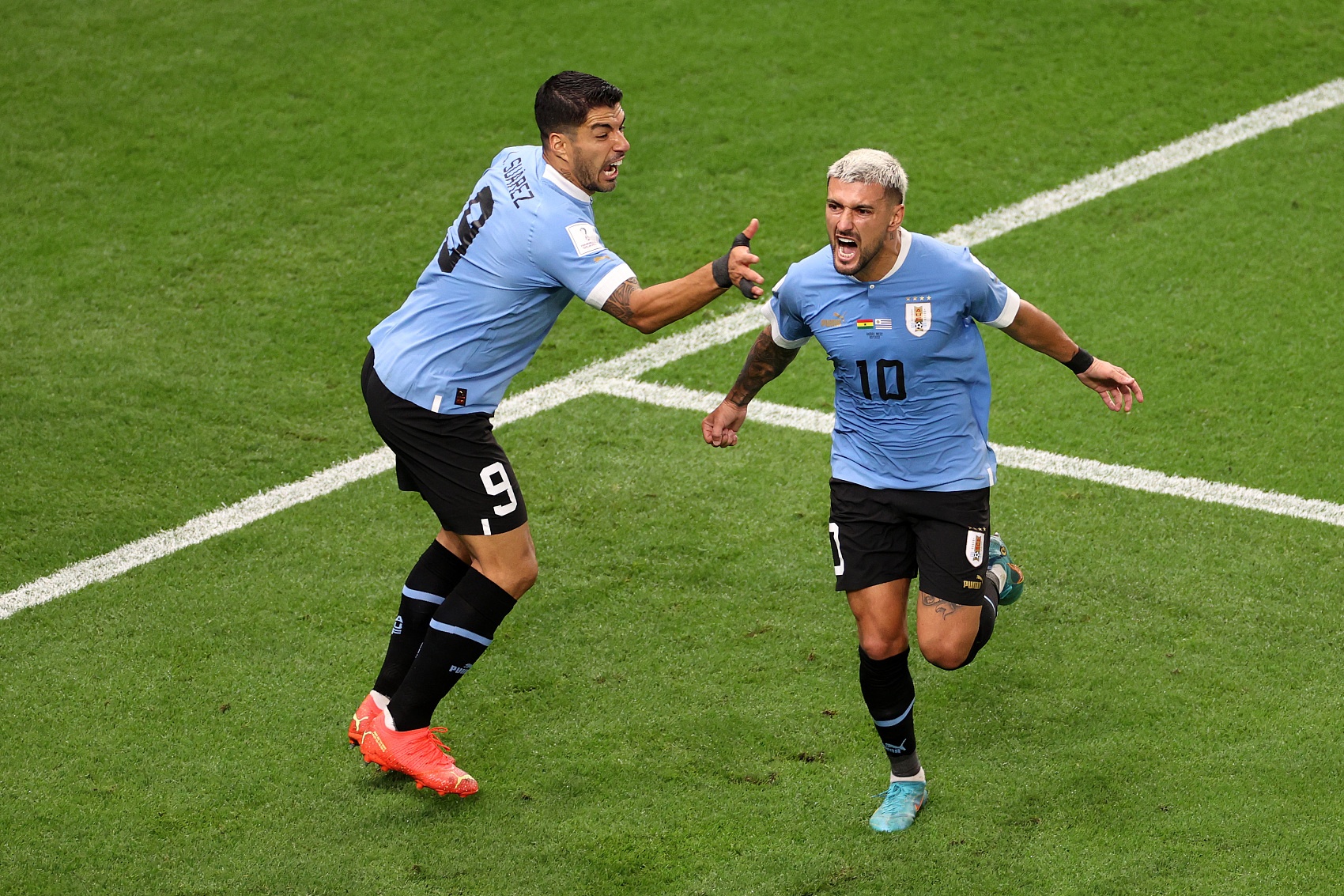 德阿拉斯凯塔是乌拉圭第3位世界杯上半场双响球员，前两次均夺冠