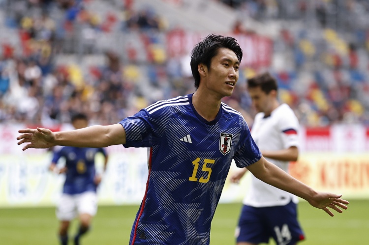 德转日本球员身价top25：镰田3000万欧居首，板仓滉涨幅最大