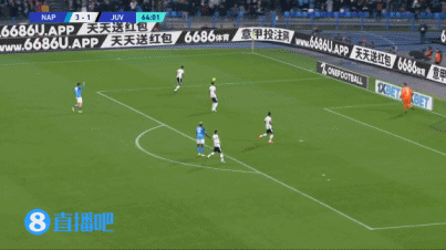 两人联手造三球！奥斯梅恩破门本场2射1传，K77送助攻本场2传1射