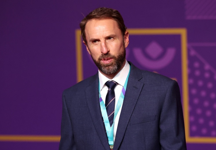 电讯报：索斯盖特继续担任英格兰主帅，他将带队征战2024欧洲杯