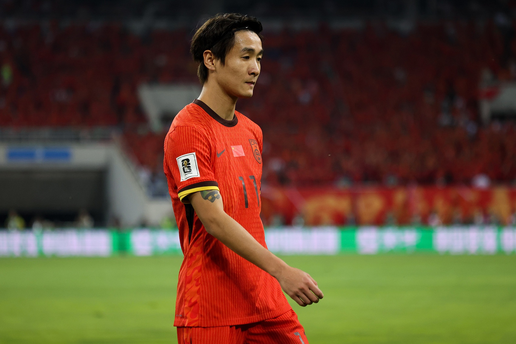 记者：对中国球迷来说国足进18强就相当于打世界杯，夫复何求