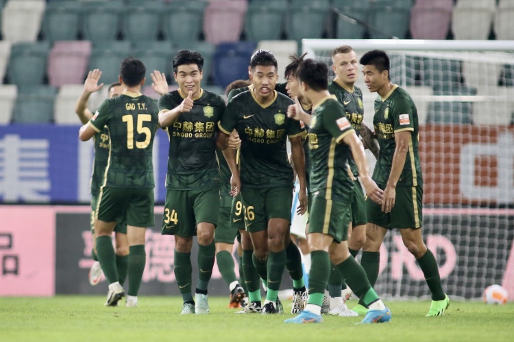 足球报：国安还会在内援上继续“寻宝” 两名高水平外援待签约