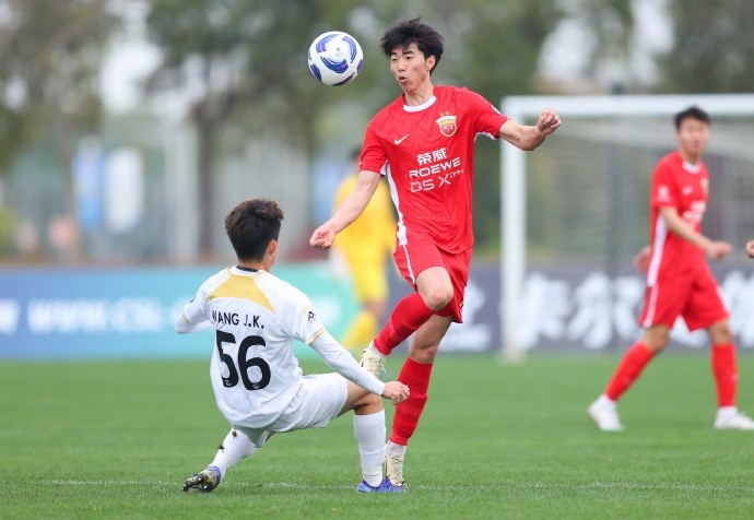 刘柏杨、李新翔破门，上海海港B队2比0深圳青年人