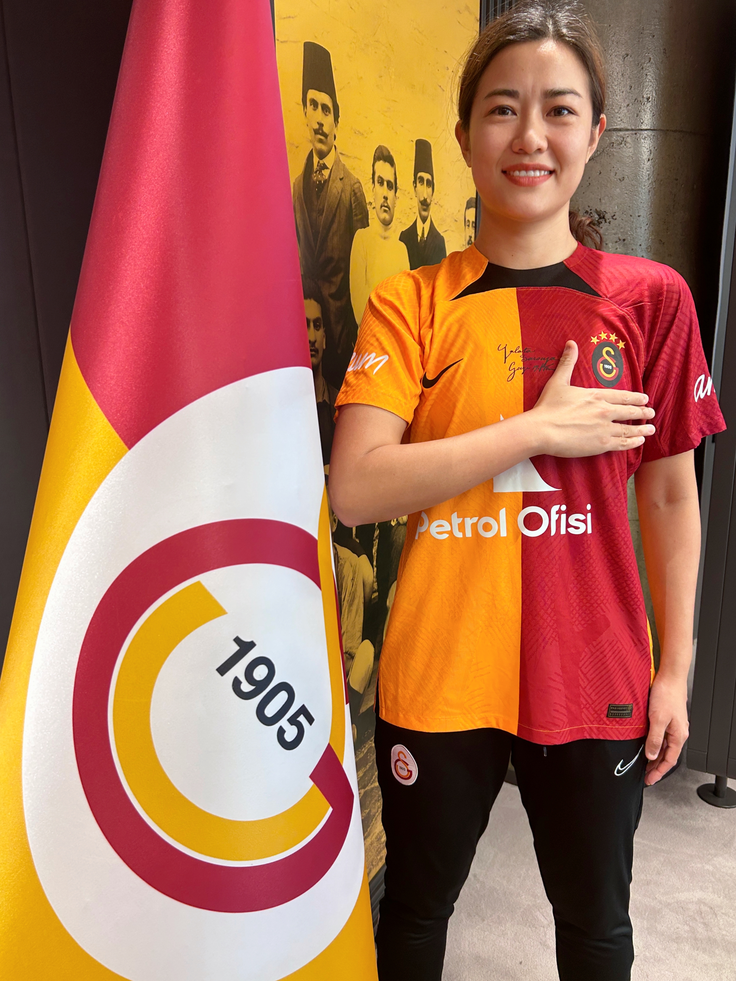 帮助加拉塔萨雷女足5-0大胜，李佳悦社媒：梦想会告诉你路在哪里