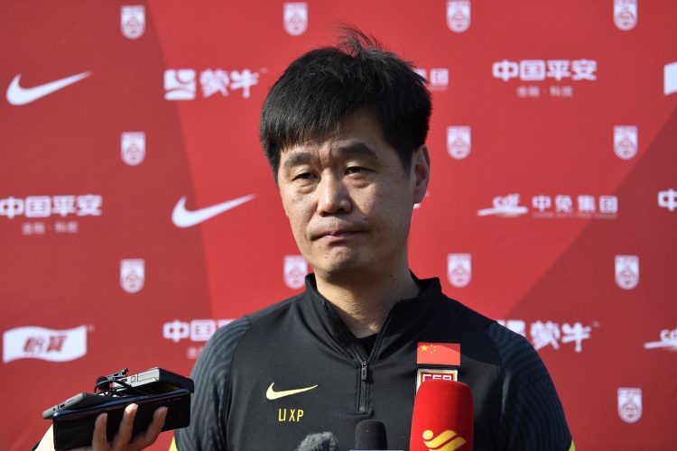 最惨主帅？李霄鹏接锅李铁大年初一输越南，连下课官方公告都没有