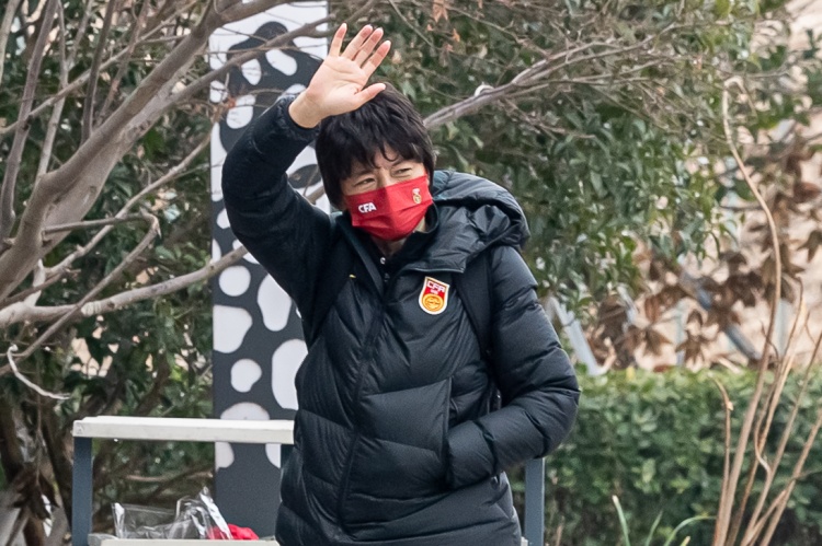 女足返回国内，水庆霞：通过西班牙拉练正确定位，差距还是蛮大的