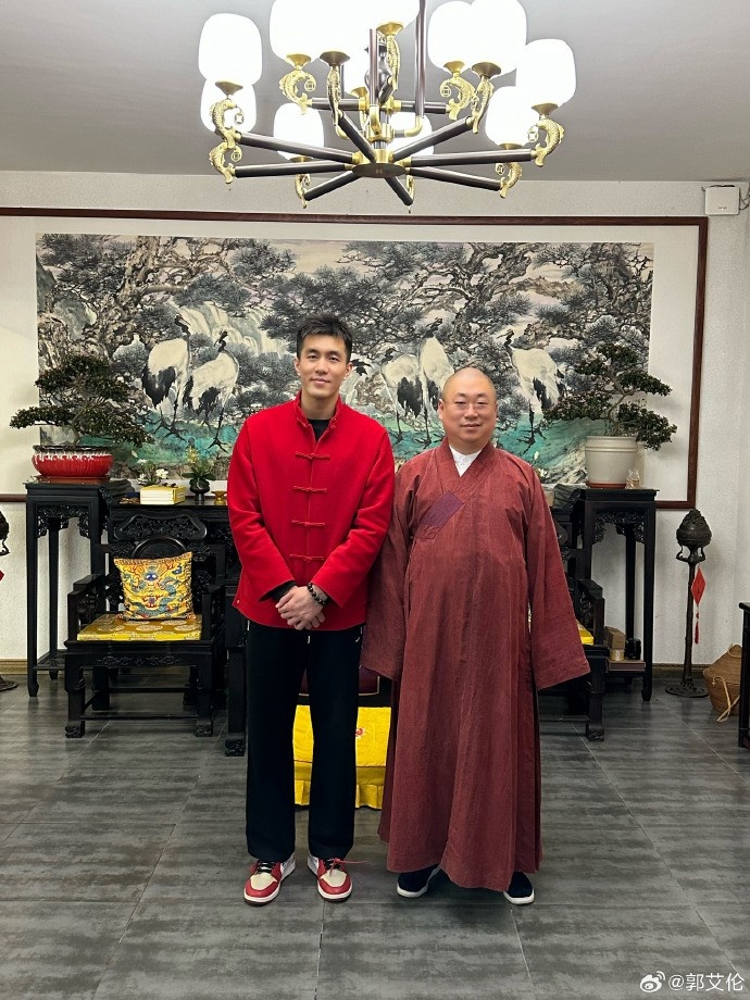 早日康复！郭艾伦拜访广佑寺：静心顺利