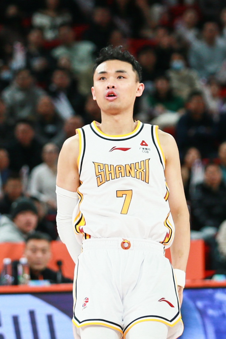 手感火热！原帅14中8&6记三分拿下29分正负值+25