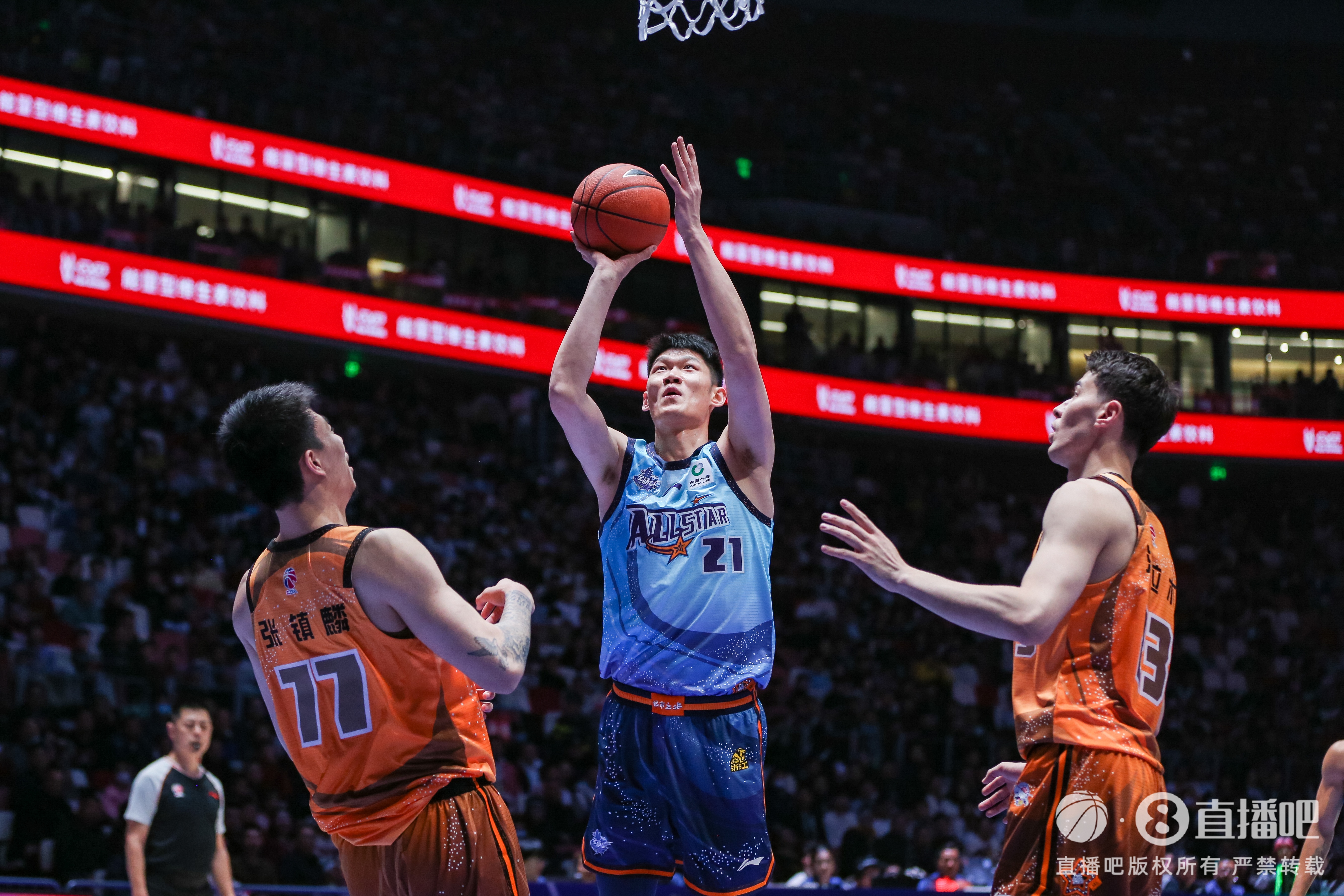 广厦双子星！胡金秋&孙铭徽合计22中16砍下34分23板7助